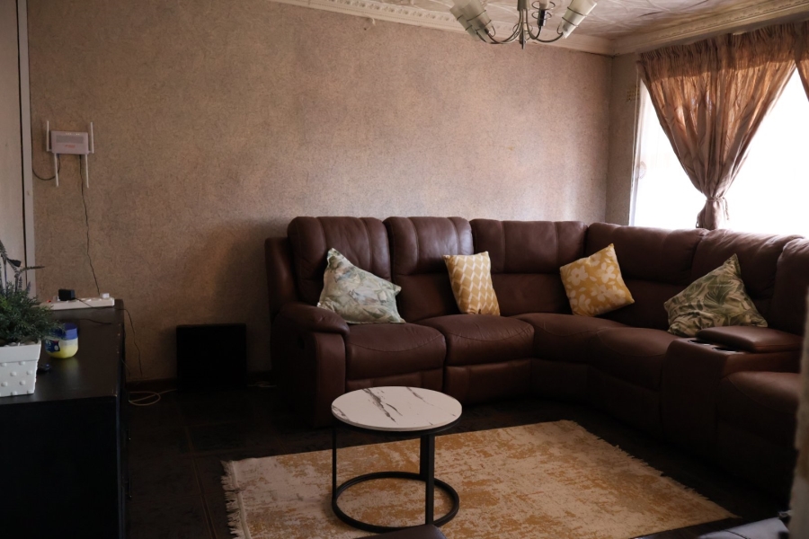 4 Bedroom Property for Sale in Zwelitsha Eastern Cape